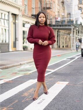 Amazon’s Women's Burgundy Knit Midi Dress - Classic Sweater Dress. Sz M.
